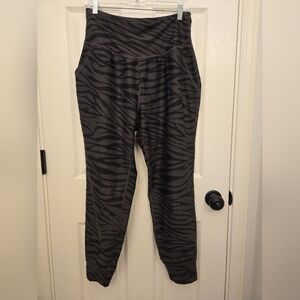 Old Navy Powersoft Joggers Zebra Pattern Large